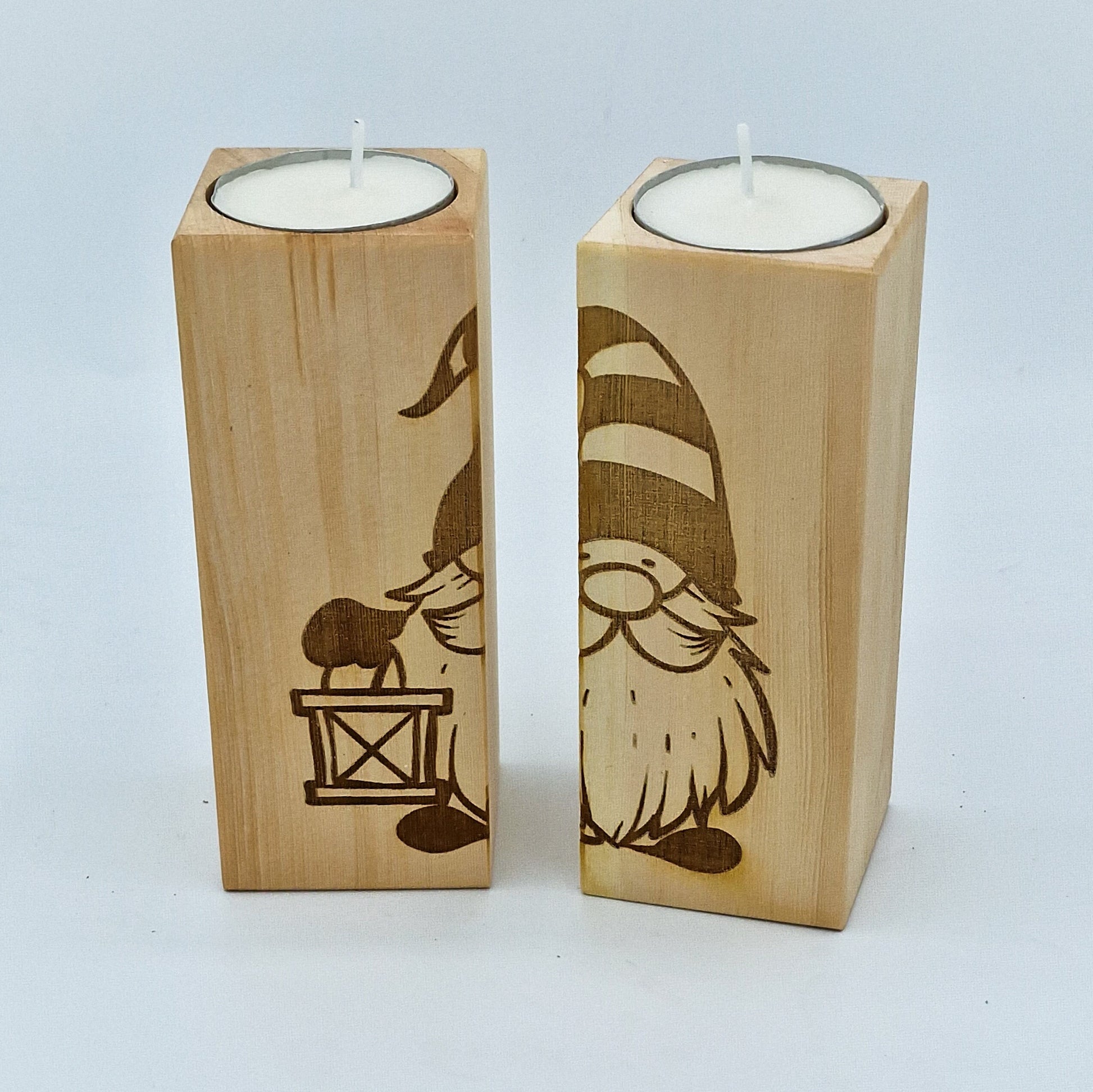 Zirbendeko Zirbensäulen Teelichthalter Kerzenhalter aus Holz Wichtel