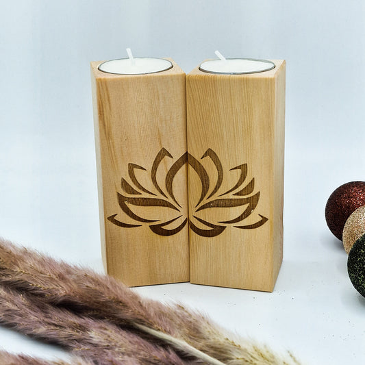 Zirbendeko Zirbensäulen Teelichthalter Kerzenhalter aus Holz Lotusblume
